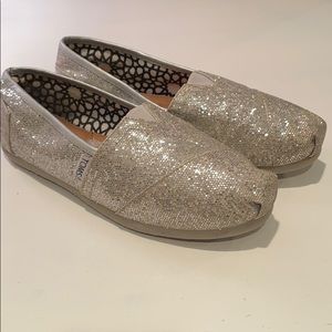WOMENS CLASSIC CANVAS SLIPON SHOES SILVER GLITTER